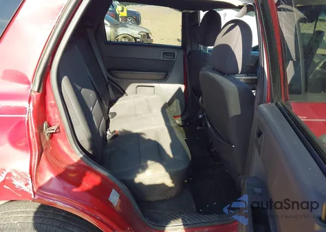 2011 Ford Escape Xlt from USA, damaged, VIN 1FMCU0DG8BKA68185